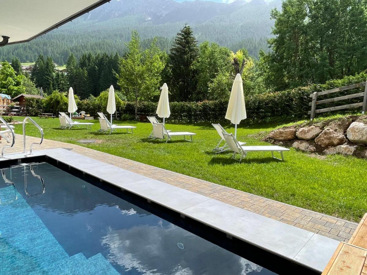 Hotel Miravalle Soraga Buitenkant foto
