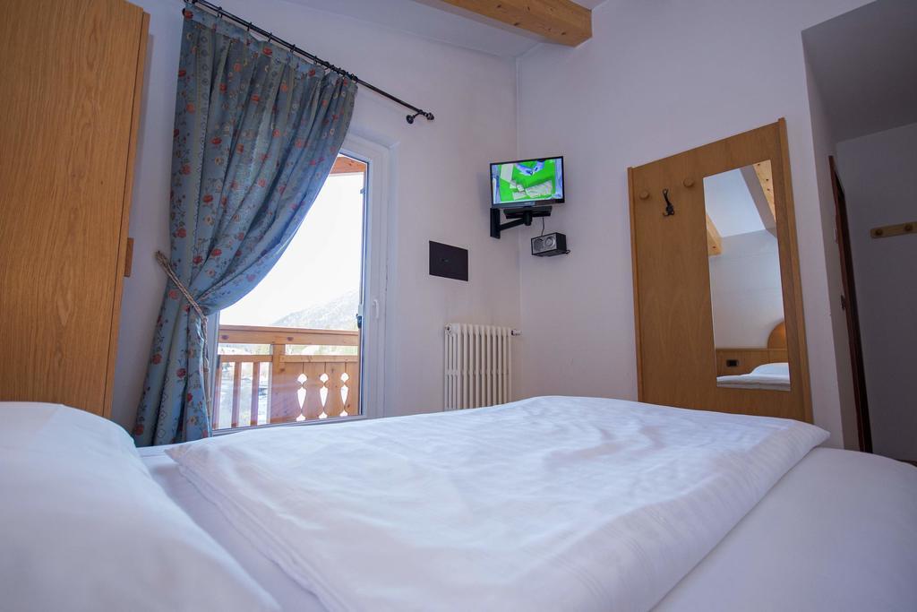 Hotel Miravalle Soraga Buitenkant foto